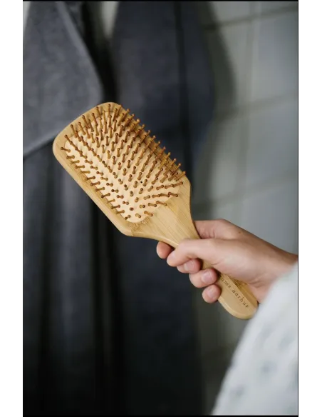 Brosse à cheveux en bambou